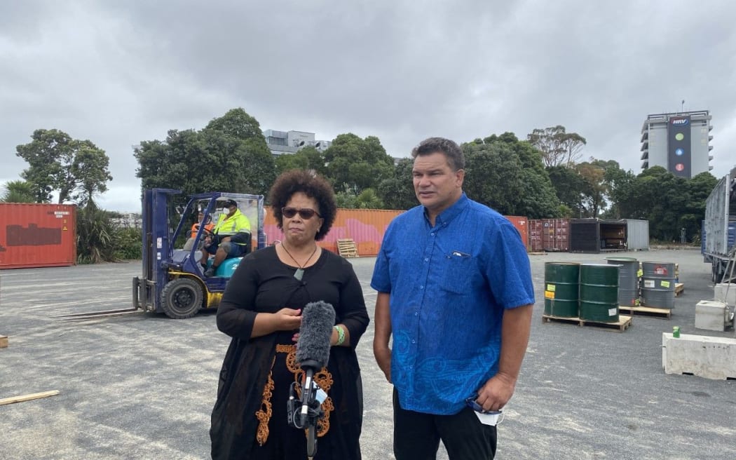 Aotearoa Tonga Relief Committee co-chair Anahila Kanongata'a-Suisuiki and Sir Michael Jones