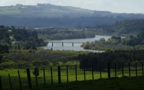 A bridge over the Waikato River near Tuakau.