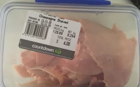 Emma Shi likes to take her own container to the supermarket to do her bit in helping the environment.
