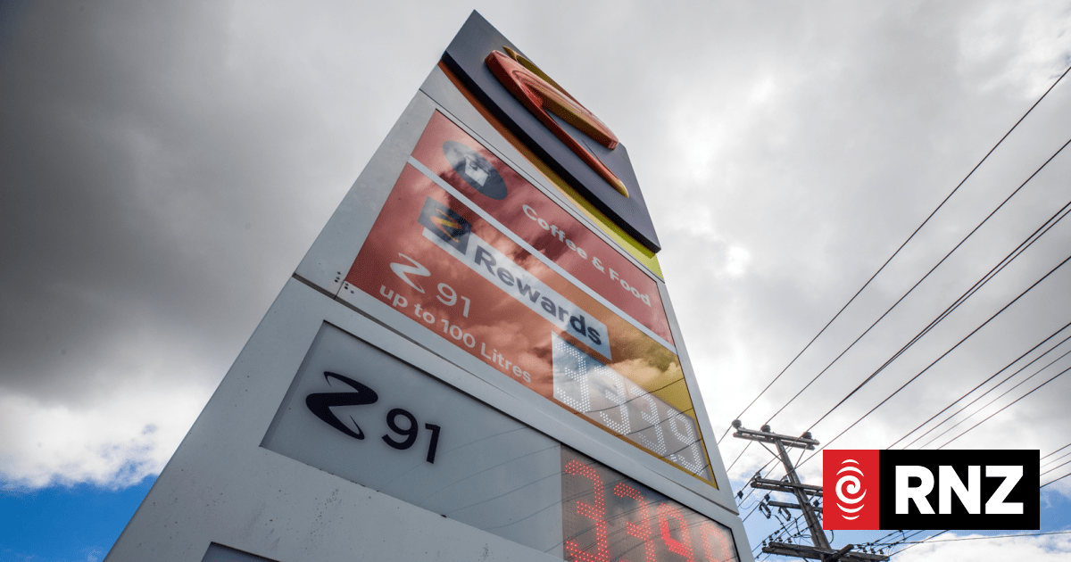 Police call for petrol stations to go prepay only as fuel thefts rise