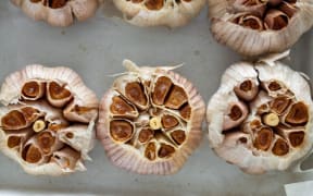 smoked garlic