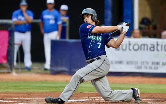 Tuatara batter Jonny Homza