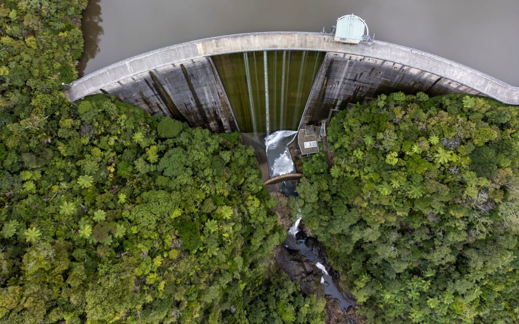 Upper Nihotupu Dam.