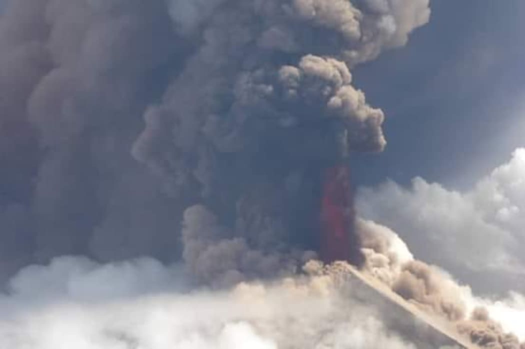 Mt Ulawun started erupting at about eight in the morning, local time.