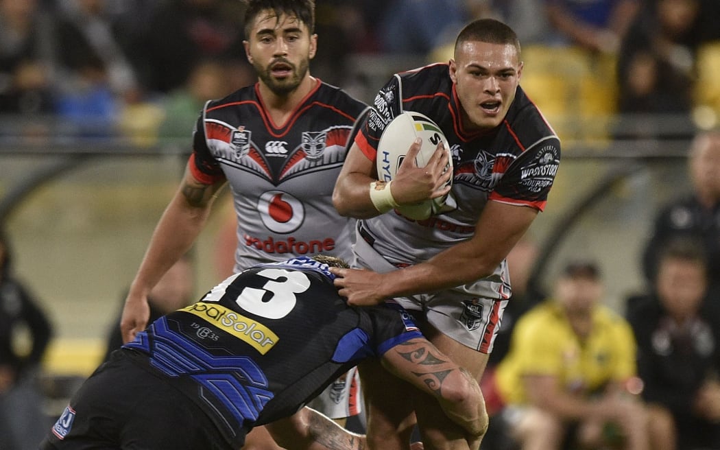 Tuimoala Lolohea will replace Roger Tuivasa-Scheck at fullback for the Warriors.