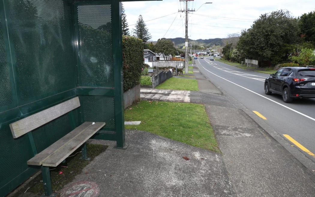 Buses heading south into Whangārei will have priority along Kamo Road past this bus stop, as part of the road's new morning city-bound peak rush hour clearway