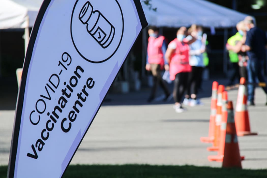 CHRISTCHURCH, NEW ZEALAND - 2021/08/25: Officials are seen at a vaccination centre in Christchurch.