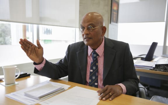 Kāpiti mayor K Gurunathan
