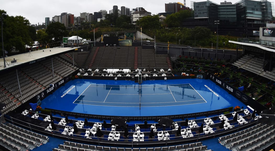 The wet weather has caused logistical nightmares for oganisers of the ASB Classic in Auckland.