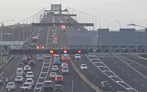 Limited traffic on Auckland Harbour Bridge