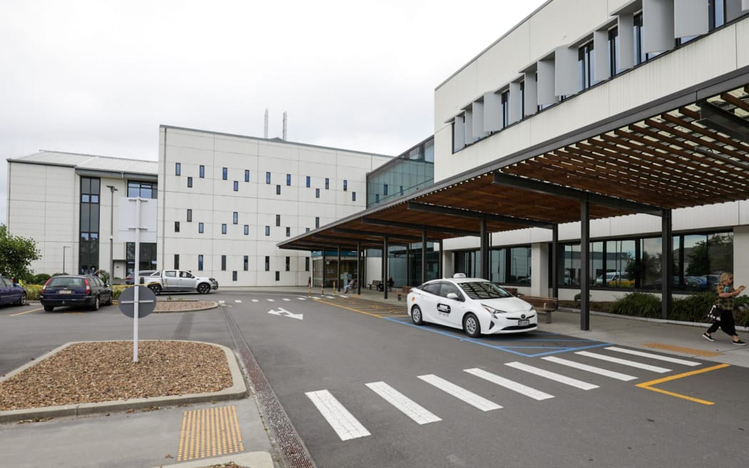 There is no sign of disruption at Burwood Hospital following a concerning email being sent to a number of organisations, schools and hospitals throughout the country on 23 November 2023.
