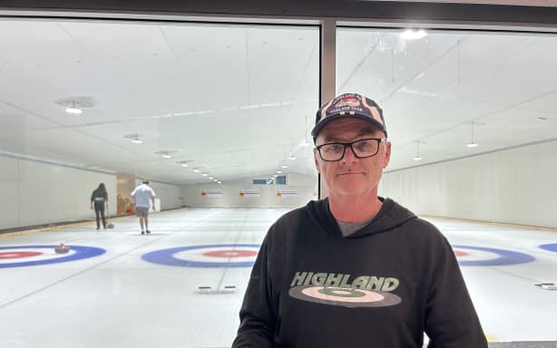 Auckland Curling Club finally gets a dedicated rink | RNZ