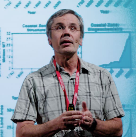 Will Steffen is a councillor on the publicly-funded Climate Council of Australia.