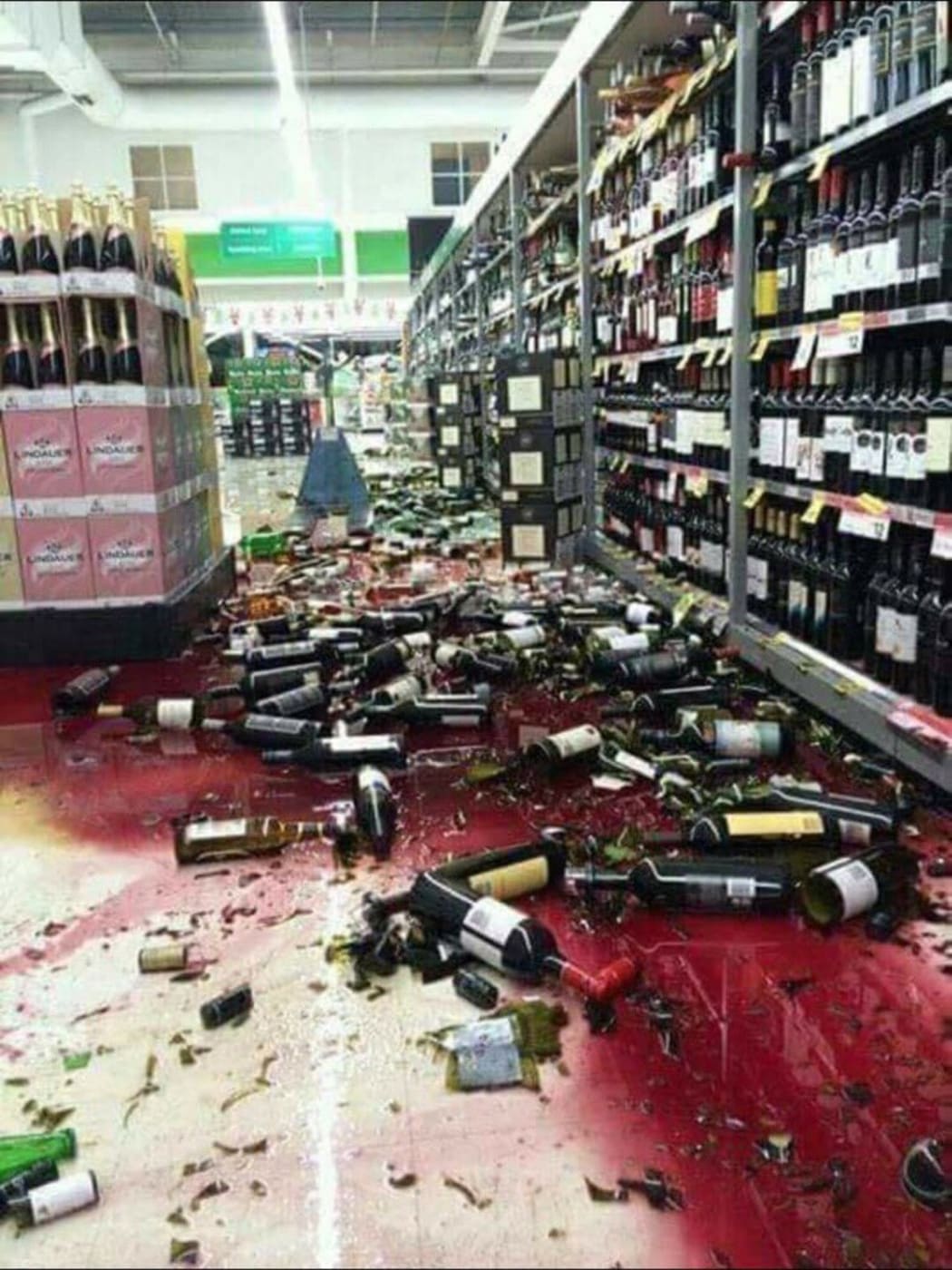 A magnitude 7.0 earthquake in Papua New Guinea on 17 July 2020 caused wine bottles to fall off shelves in Foodworld Waterfront in Port Moresby.