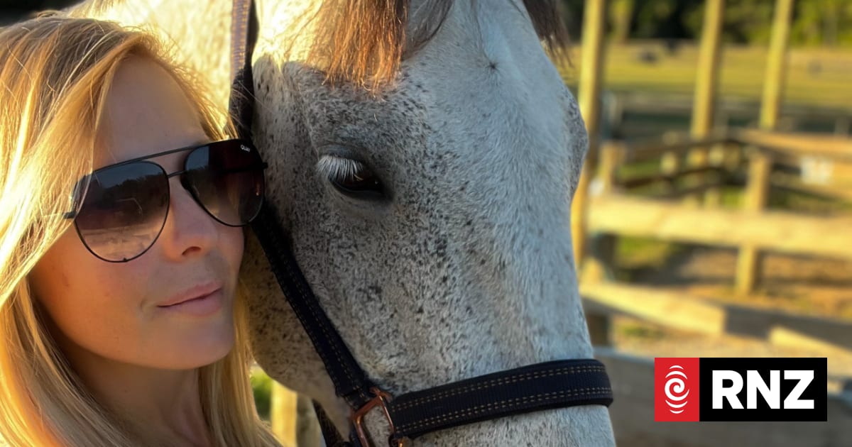 'Literally the worst nightmare': Hundreds hunt for beloved runaway ...