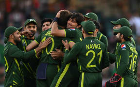 Pakistan players celebrate