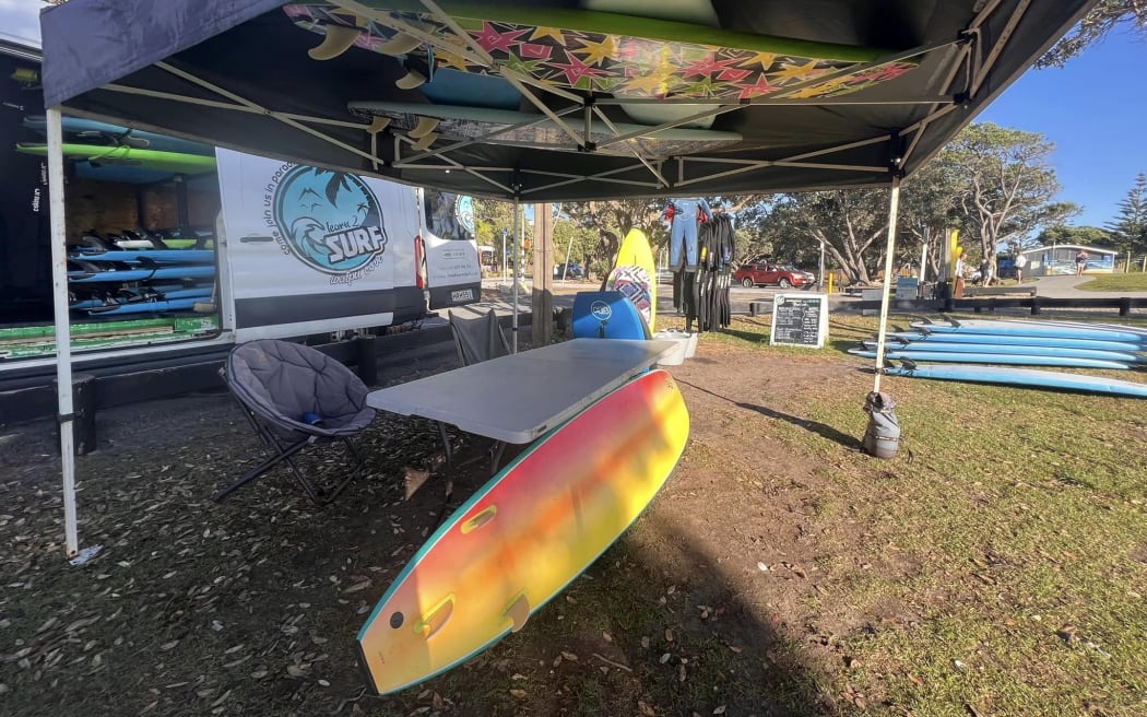 Learn 2 Surf Waipu Cove