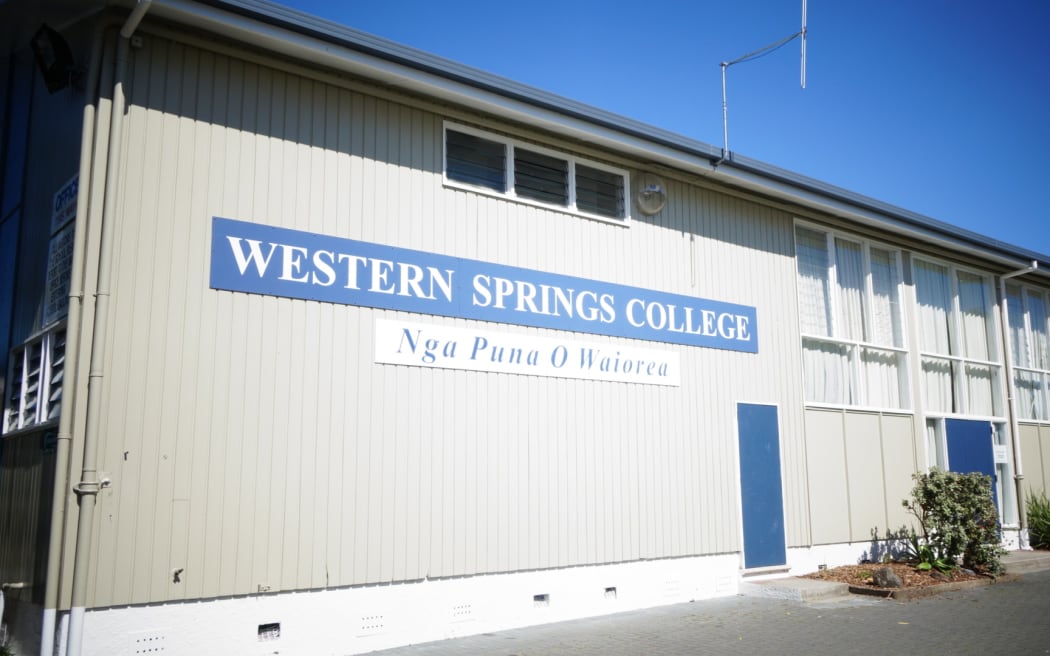 Western Springs College