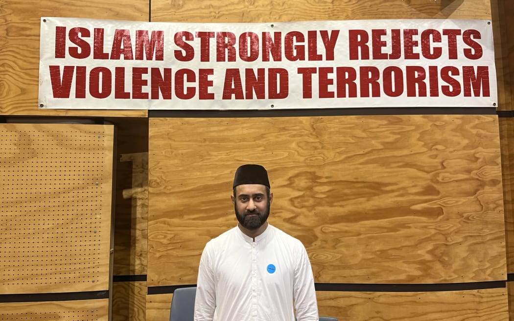 Mustenser Qamar, a Wellington-based Imam, served as the keynote speaker at the 36th Annual Convention of Ahmadiyya Muslims in Auckland.