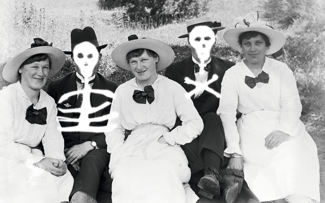 Unknown photographer
Group sitting in a field, c. 1917–20
Gelatin glass negative, half plate
Purchased 1991, A.009907