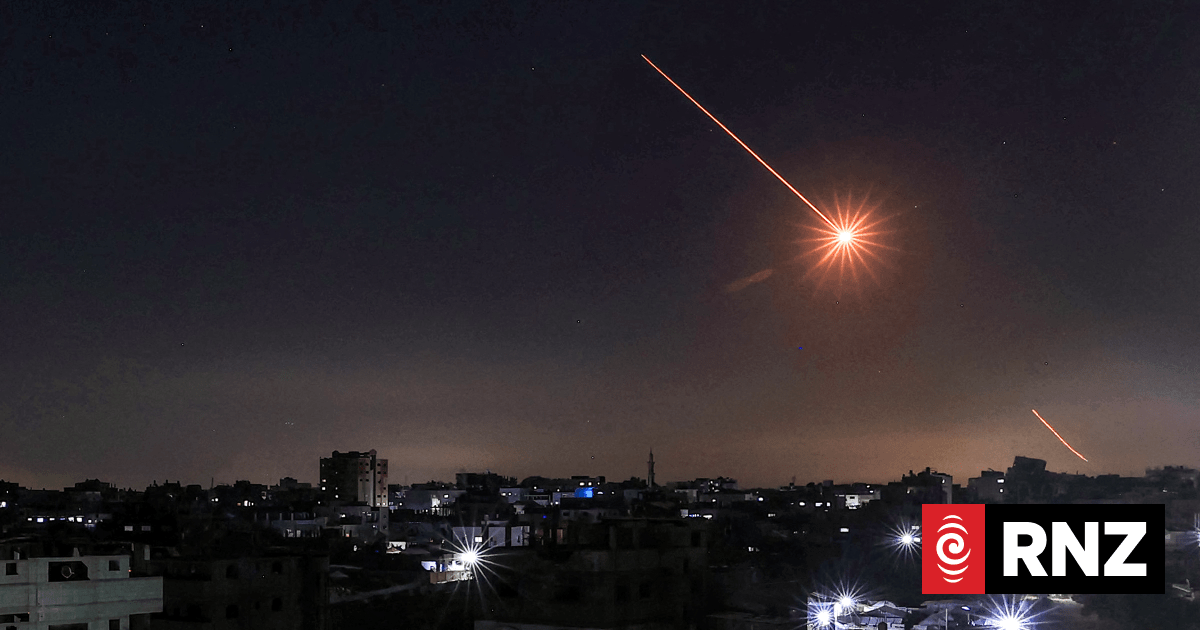 https://media.rnztools.nz/rnz/image/upload/s--shci9azh--/t_tohu-badge-facebook/v1772403681/4JSEHWH_AFP__20260301__99H29TY__v1__HighRes__PalestinianIsraelUsIranConflict_jpg?_a=BACCd2AD