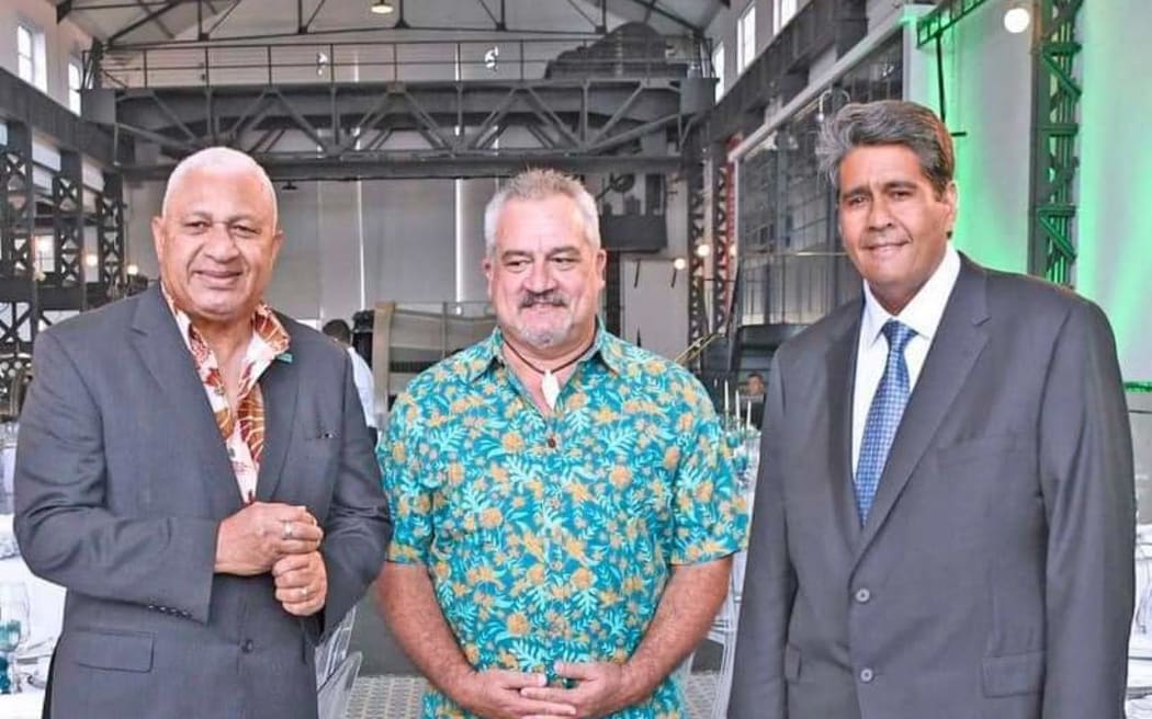 French Polynesia's representative Heremoana Maamaatuaiahutapu with Fiji Prime Minister Frank Bainimarama (left) and Palau president Surangel Whipps Jr (right).