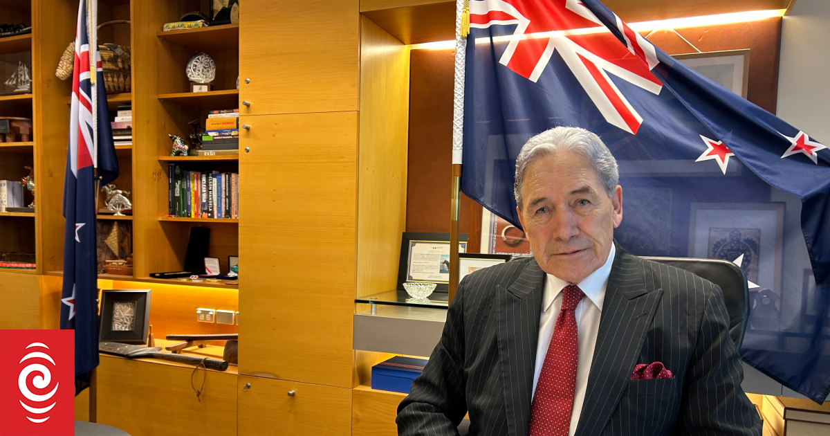 Winston Peters' advice to anyone thinking of rolling a PM