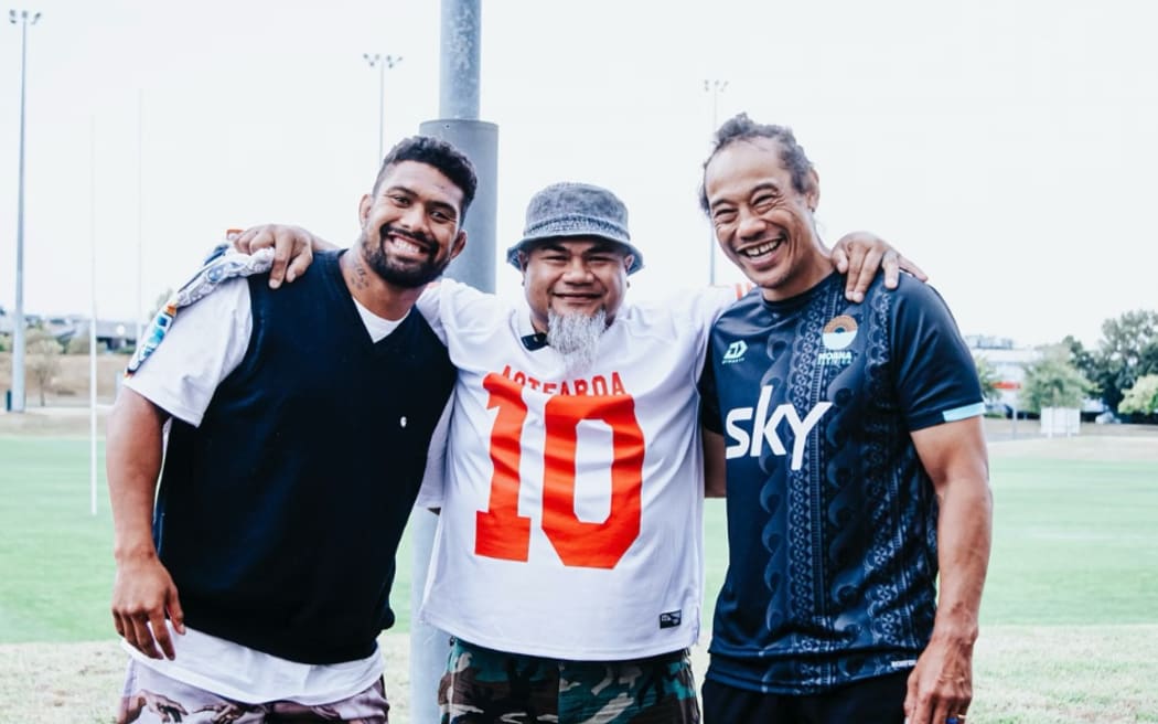 This week former world rated heavyweight boxer, Faumuina To'aletai David Tua, was on hand to help psyche the players.