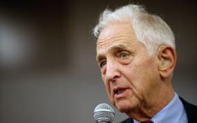 (FILES) Daniel Ellsberg speaks on October 23, 2010 during a press conference in London. Ellsberg, the whistleblower who leaked the "Pentagon Papers" about the Vietnam War, died on June 16, 2023, his family announced. He was 92. "His cause of death was pancreatic cancer, which was diagnosed on February 17. He was not in pain, and was surrounded by loving family," his wife and children said in a statement. (Photo by LEON NEAL / AFP)