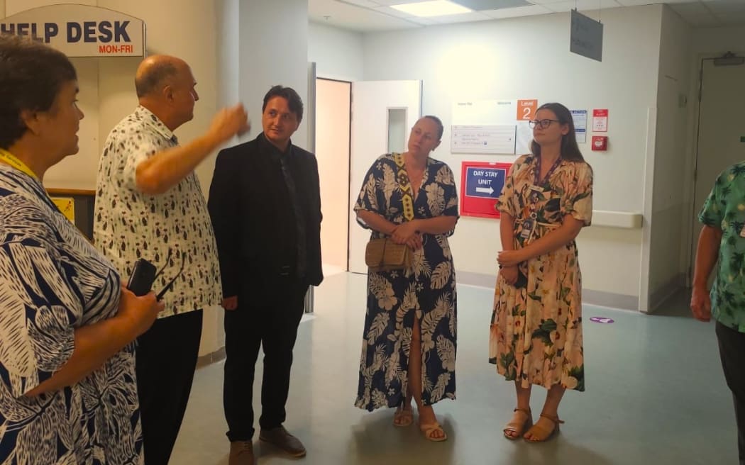 French Polynesia’s health minister Cédric Mercadal visits Auckland’s City Hospital to strengthen medical cooperation between French Polynesia and New Zealand