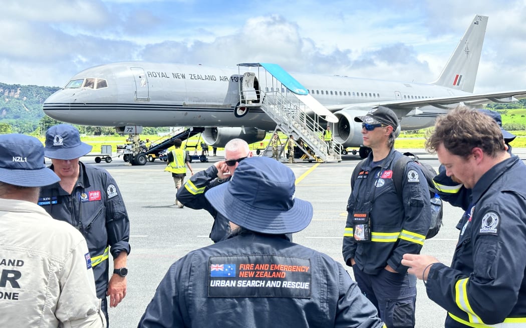 New Zealand support has arrived in Vanuatu after this week's earthquake.