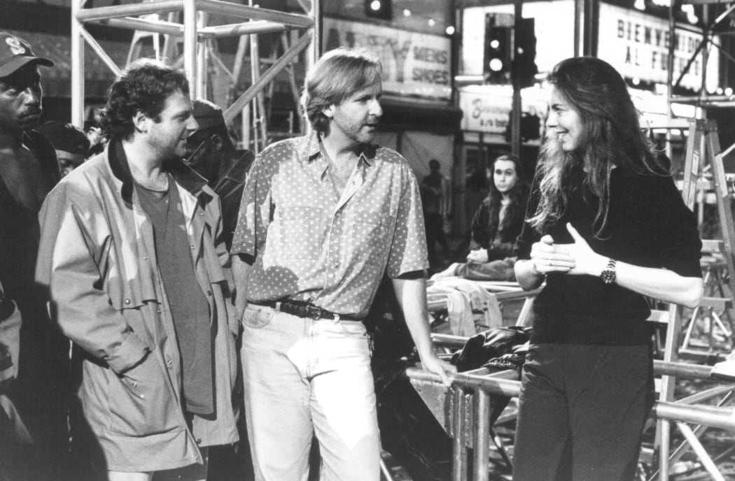 James Cameron (centre) and Kathryn Bigelow (right) on the set of Strange Days.