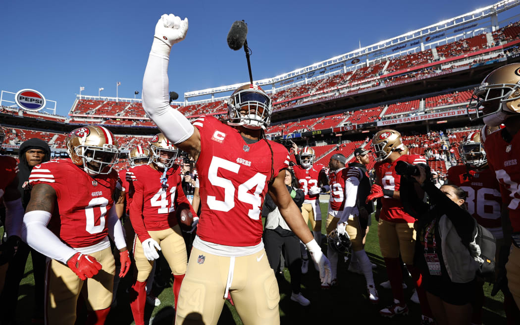 Fred Warner #54 of the San Francisco 49ers fires up the team before the game against the Los Angeles Rams at Levi's Stadium.