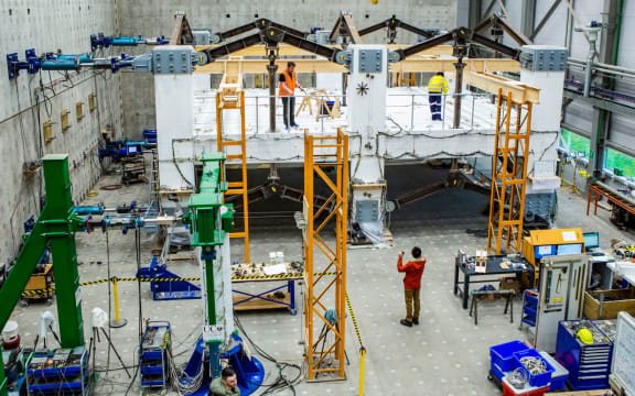 A large scale lab test.of various structural components engineered for safer buildings takes place at the University of Canterbury.