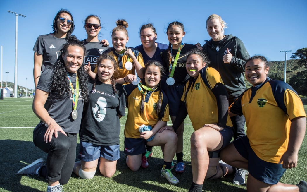 Stars of the silver medal winning women's sevens team are inspiring young players this week as they undertake a nationwide tour.