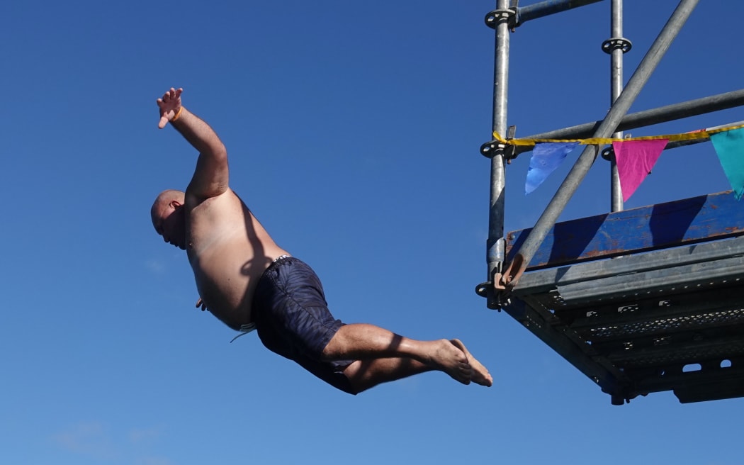 Rob Williams, of Russell, made the biggest splash.