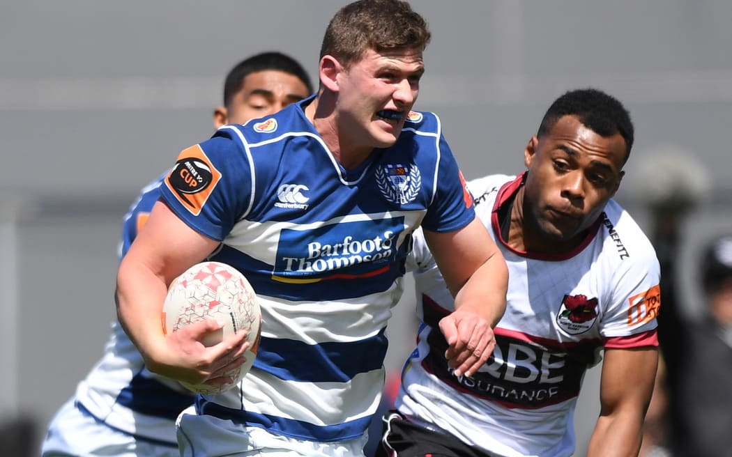Dalton Papali'i on the burst for Auckland.