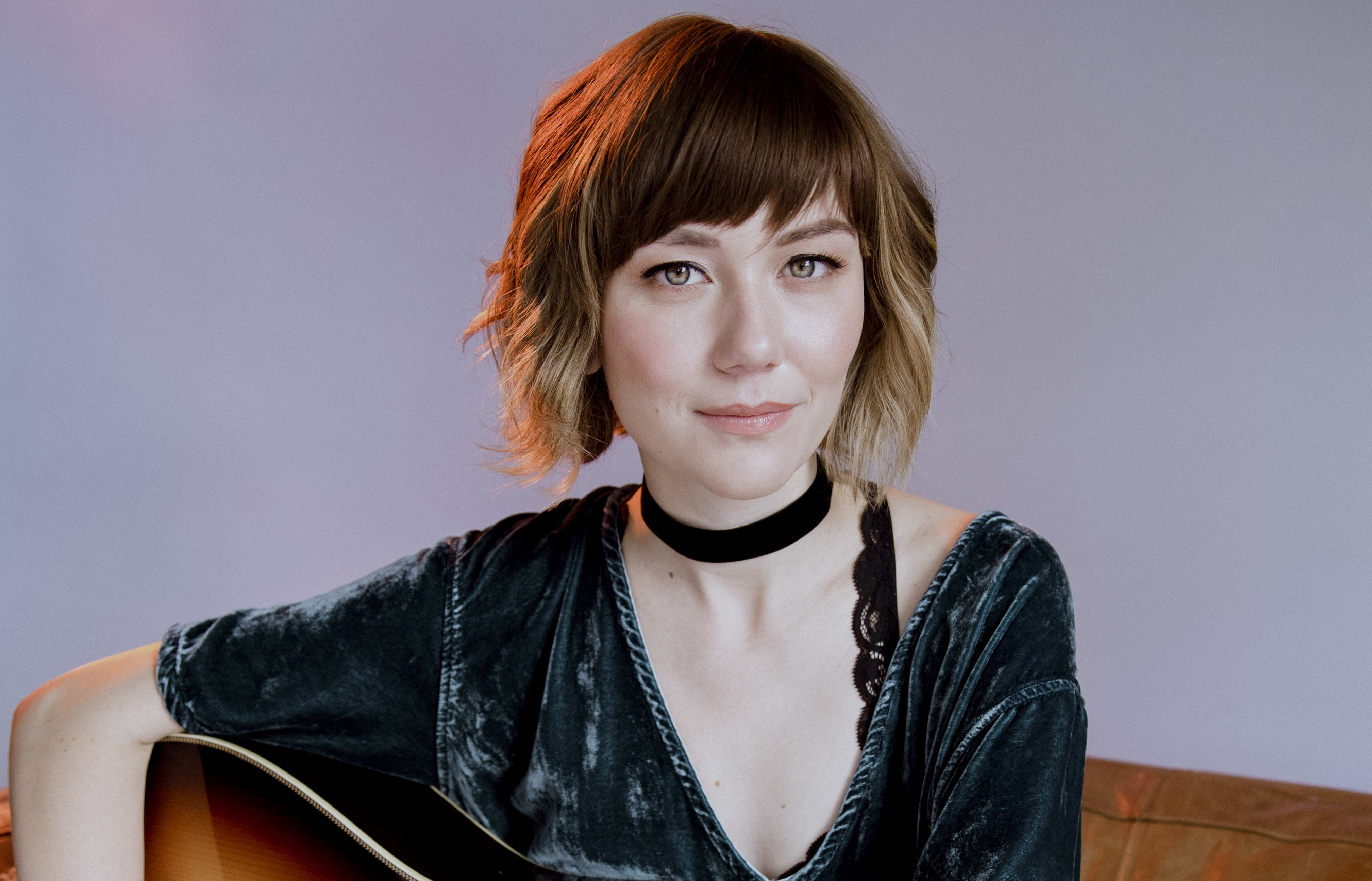 Award winning guitarist and songwriter Molly Tuttle