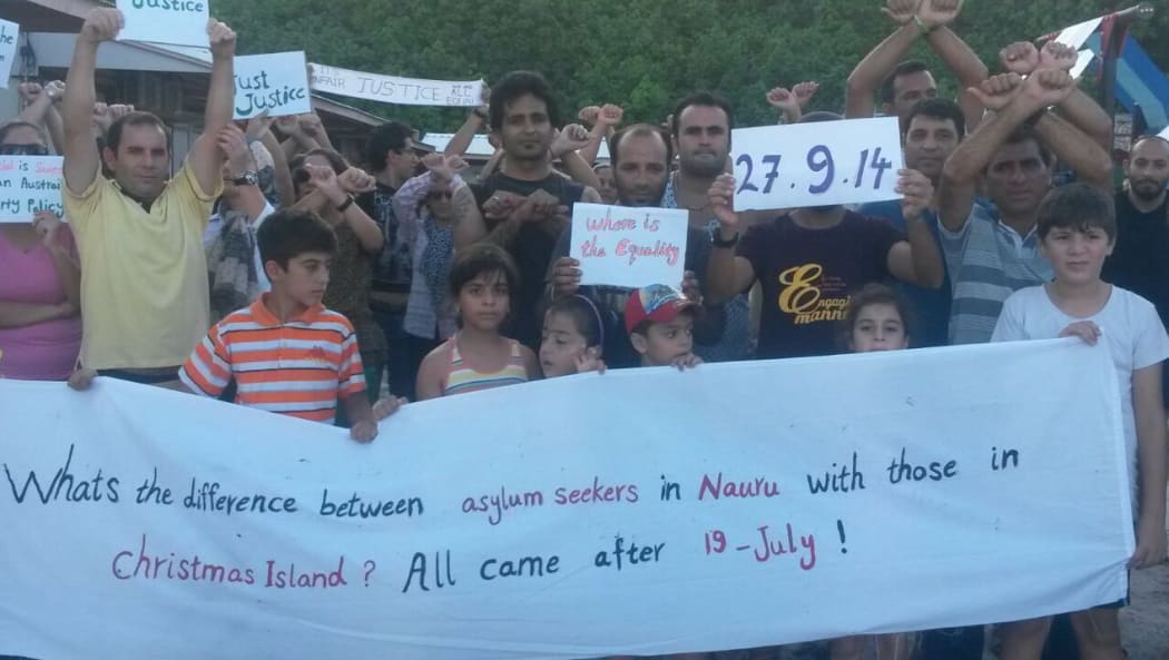 Photos of protest at Nauru family residential compound - 27 September, 2014.