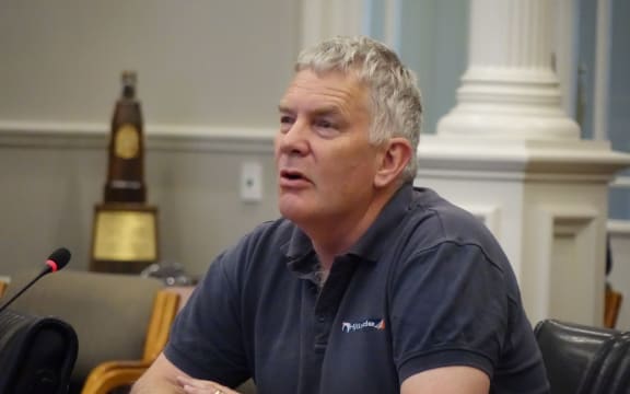Unionist and Bunnings worker Les Ingram