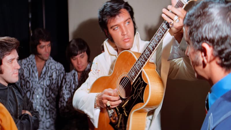 EPiC: Elvis Presley in Concert.