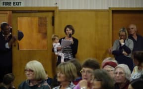 A Lumsden mother speaking at the public meeting last night.