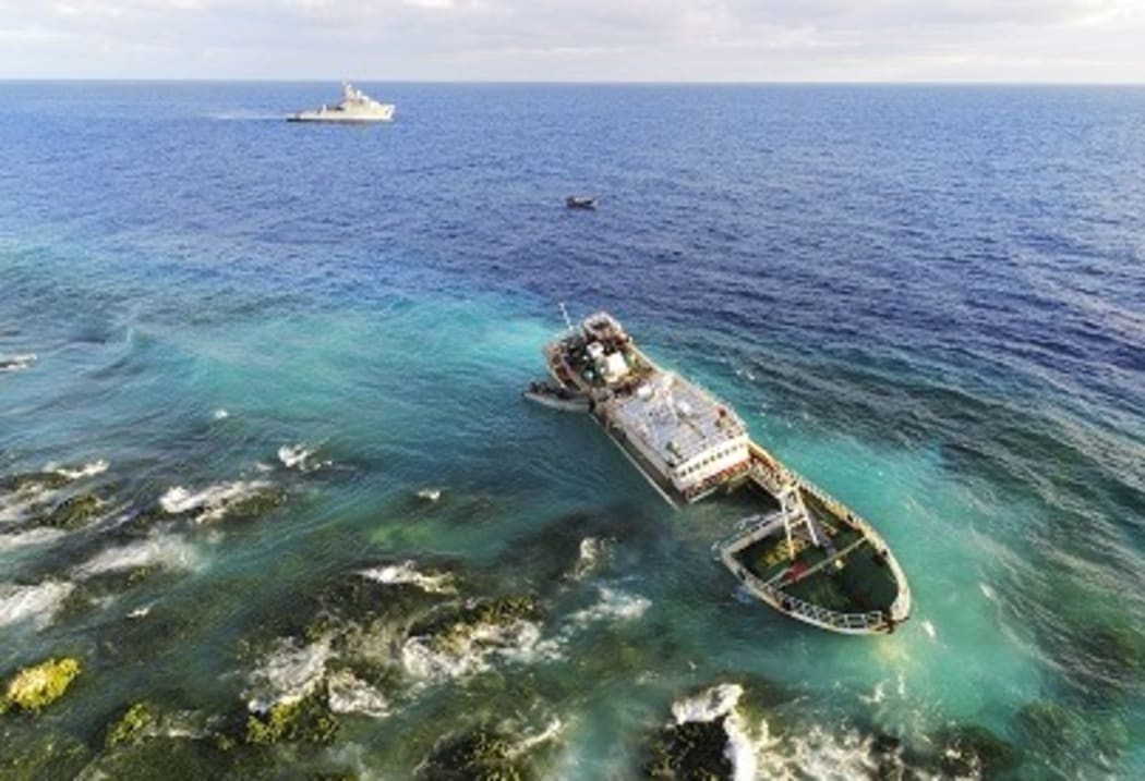 Ping Tai Rong 49 stranded at Anuanurunga atoll