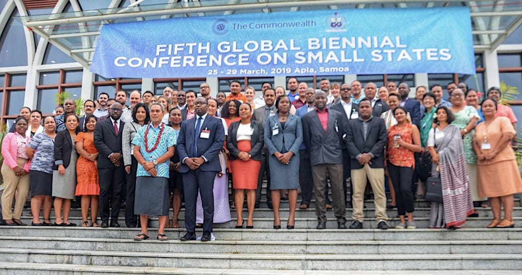 Delegates with Samoan government  and Commonwealth Secretariat officials in Apia today.