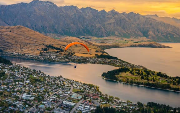Paragliding over Queenstown and Lake Wakatipu.