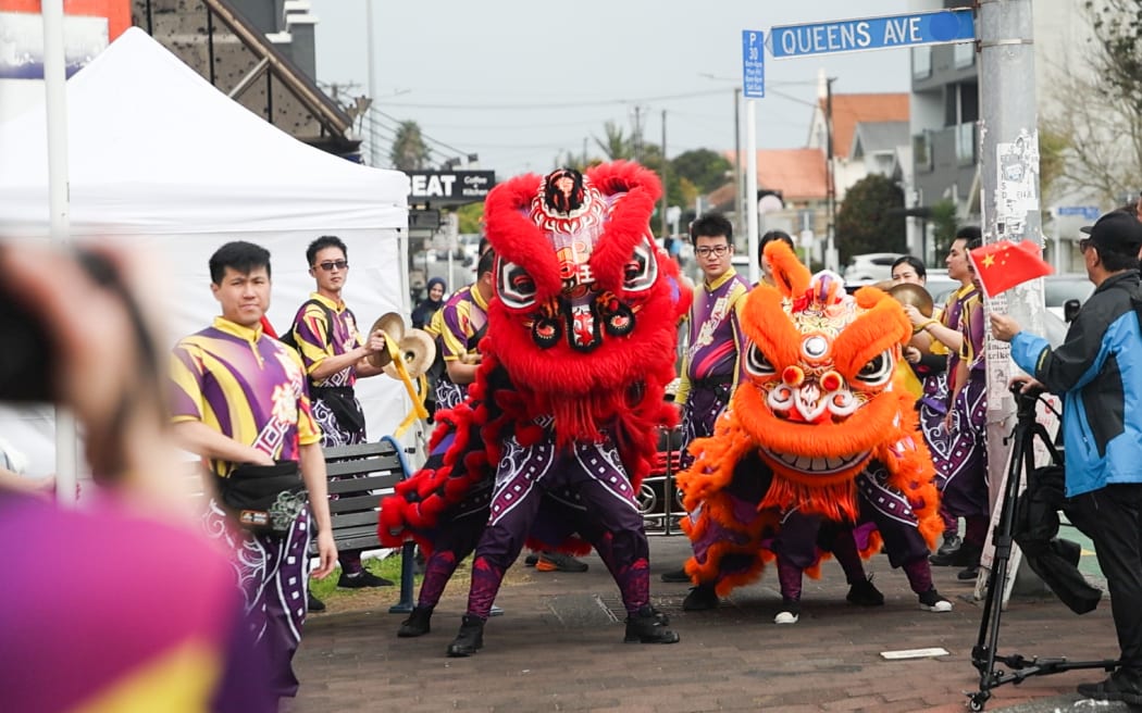 Lion dance brings Joyful atmosphere to Auckland's Moon Festival.