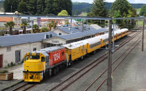 The only passenger trains stopping at Te Kuiti these days are excursions by Glenbrook vintage Railway.