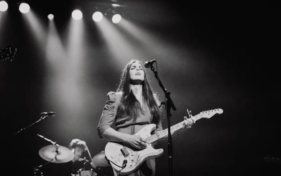 Mel Parsons performing at Isaac Theatre