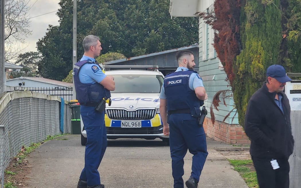 House in Haddon St in Māngere East hit by gunfire