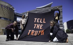 Aotearoa Liberation League and Te Waka Hourua protesting at Te Papa on 11 December, 2023, over the English text of the Treaty of Waitangi displayed in the museum.